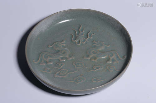 RU WARE IMPRESSED 'MYTHICAL BEASTS' DISH WITH CRACKLE PATTERNS