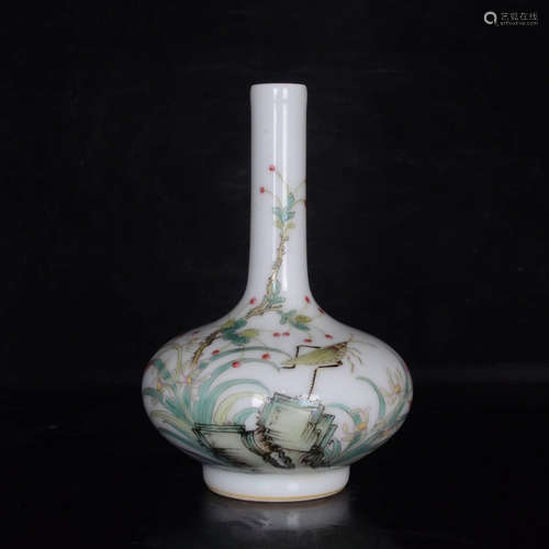 A FAMILLE ROSE FLOWER&BIRD PATTERN PORCELAIN OBLATE VASE