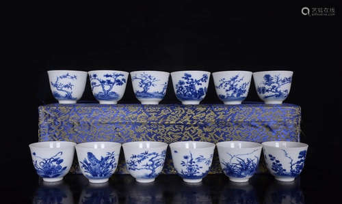 A SET OF BLUE AND WHITE FLORAL PORCELAIN CUPS, 12PCS