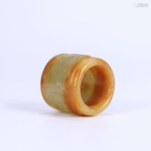 A HETIAN JADE CARVED FINGERSTALL