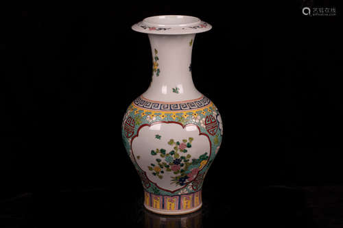 FAMILLE ROSE OPEN MEDALLION 'FLOWERS' VASE