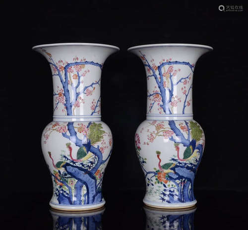 A PAIR OF CLASHINGCOLOR FLOWER&BIRD PATTERN PORCELAIN BEAKER VASES