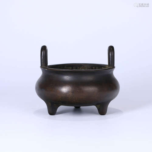 A THREE-LEGGED DOUBLE EARS COPPER INCENSE BURNER