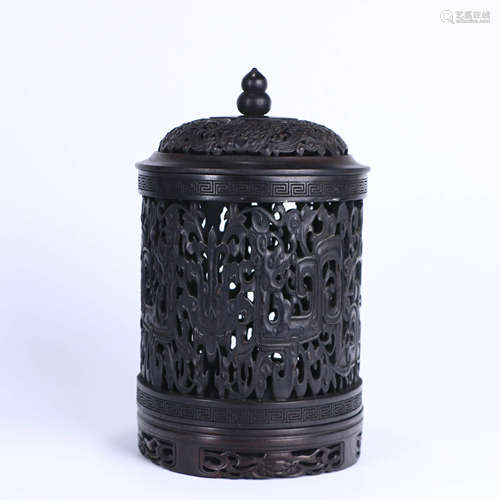 A PIERCING RED SANDALWOOD AROMATHERAPY CENSER