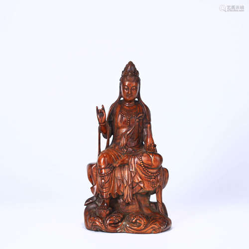 A BOXWOOD CARVED GUANYIN STATUE