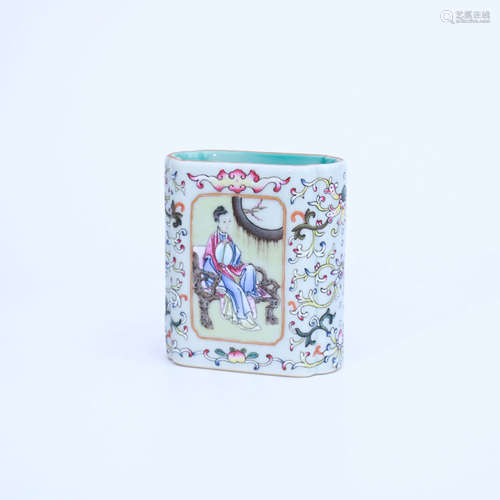 A FAMILLE ROSE FLORAL FIGURE PATTERN PORCELAIN INSCRIBED BRUSH POT