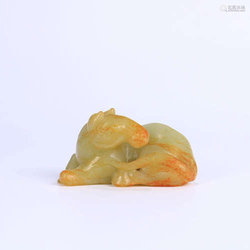 A HETIAN JADE CARVED HORSE ORNAMENT