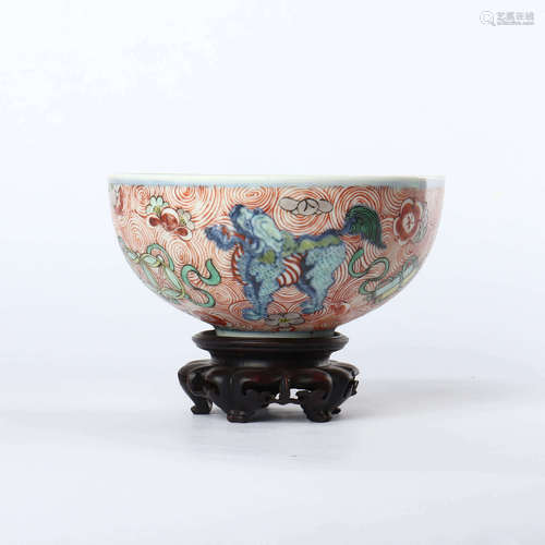 Colorful auspicious auspicious auspicious animal decorative bowl made in Jiajing year of Ming Dynasty