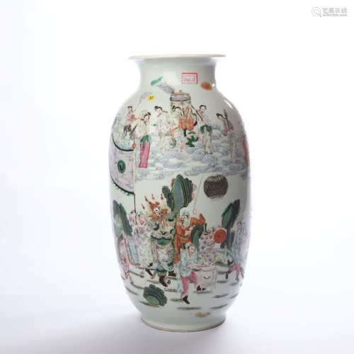 The mid Qing Dynasty famille rose figure flower pattern lantern bottle