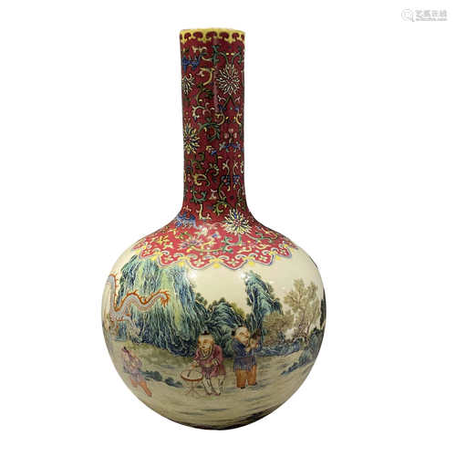 Tianqiu vase decorated with patterns of Yangcai baby play in the middle of Qing Dynasty