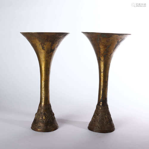 A pair of bronze gilded gold-plated Gu in the Han Dynasty