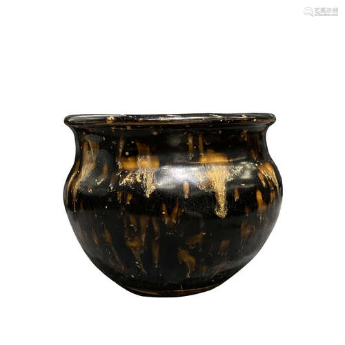 Tortoise shell jar of Jizhou kiln in Song Dynasty