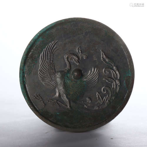 Bronze mirror with phoenix pattern in Tang Dynasty