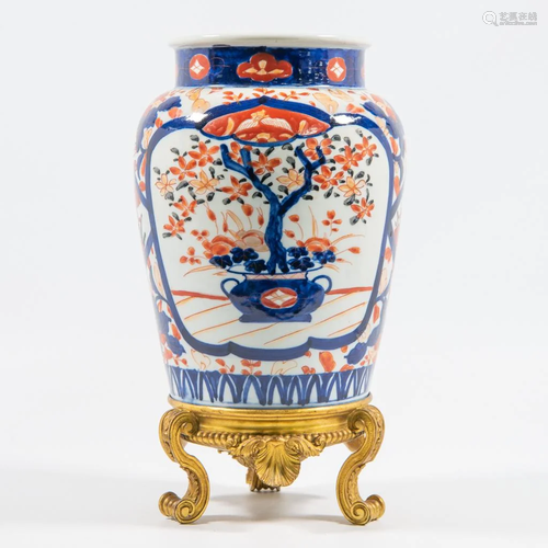 Eastern Imari vase on bronze base