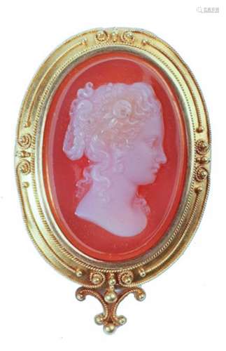 ANTIQUE GOLD CAMEO