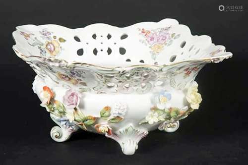 PORCELAIN BOWL W/ FLORAL DESIGN