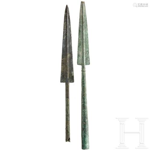 Zwei Lanzenspitzen, Bronze, Luristan, Westiran, 9. - 8. Jhdt. v. Chr.