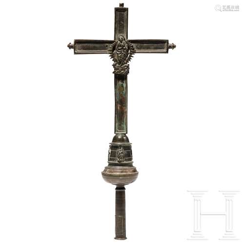 Barockes Vortragekreuz aus Bronze, deutsch, um 1700