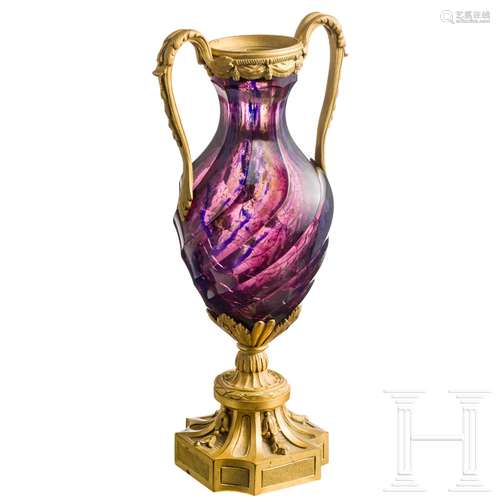 Klassizistische Vase mit violettem Glas, Frankreich, 19. Jhdt.