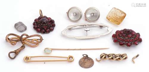 Mixed Lot: opal set stick pin, 15ct stamped pin brooch, Bohemian glass pendant and brooch, pair of