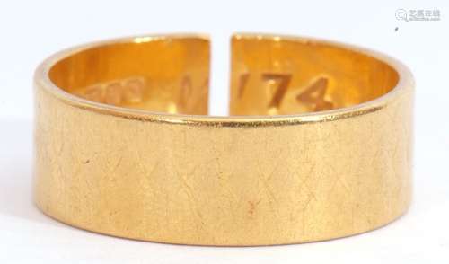 22ct gold wide band wedding ring, Birmingham 1967, 6.2gms (shank cut)