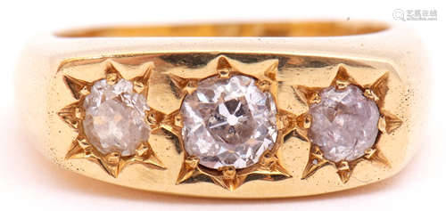 18ct gold three stone diamond ring featuring three graduated round old cut diamonds, approx 1ct,