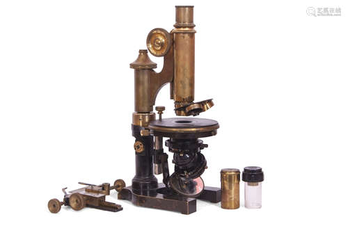 Leitz Wetzlar microscope, stamped 171157, in light oak case with some accessories