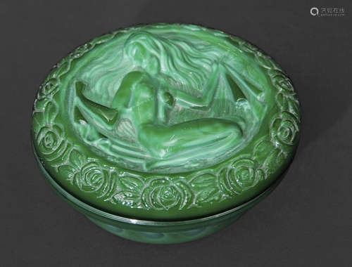 Small Art Deco malachite box and cover, the cover modelled with a classical maiden, 10cm diam