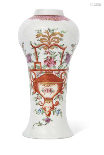 Lowestoft porcelain Chinese export style vase of bulbous form, 18cm high