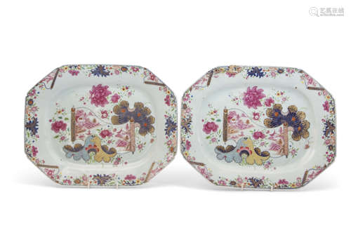 Pair of 18th century Chinese porcelain serving dishes decorated in famille rose with a tobacco