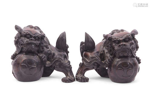 Carved pair of Chinese wooden dragons