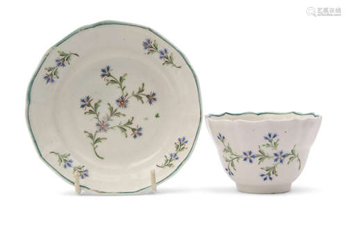 Lowestoft porcelain tea bowl and saucer, circa 1790, the tea bowl of ogee shape with decoration of