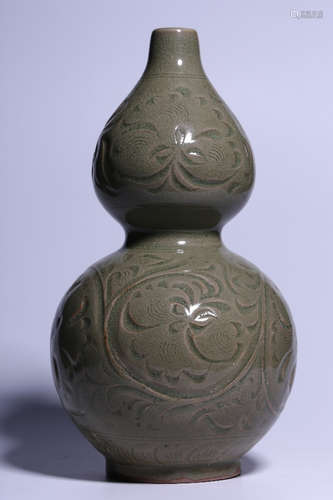 CHINESE YAOZHOU KILN GOURD VASE