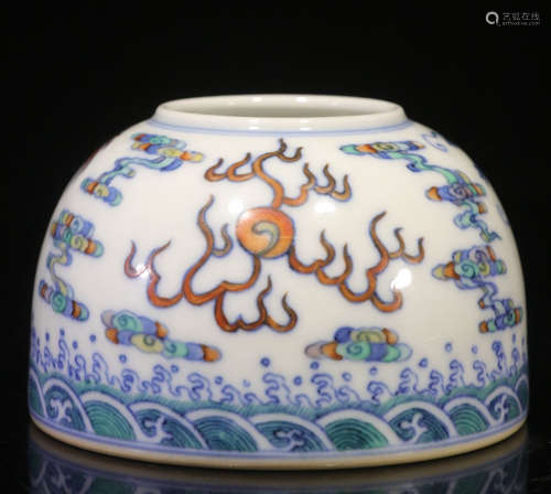 QIANLONG MARK, CHINESE DOUCAI DRAGON WATER POT