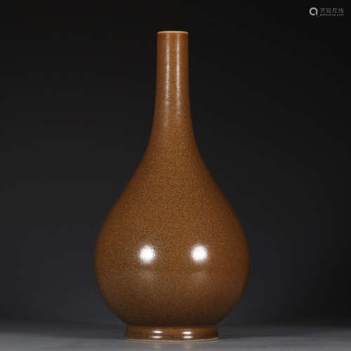 QIANLONG MARK, CHINESE TEA-DUST GLAZED VASE