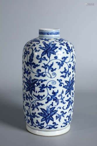 YONGZHENG MARK, CHINESE BLUE & WHITE VASE