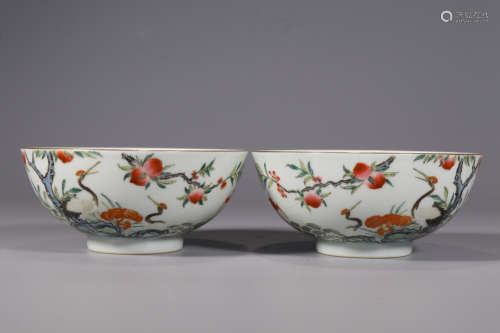 PAIR OF CHINESE IRON-RED GLAZED FAMILLE ROSE BOWL