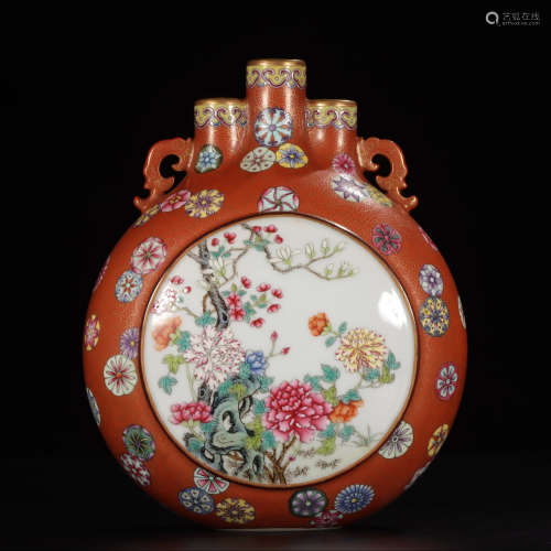 QIANLONG MARK, CHINESE IRON-RED GLAZED GILT FAMILLE ROSE MOONFLASK