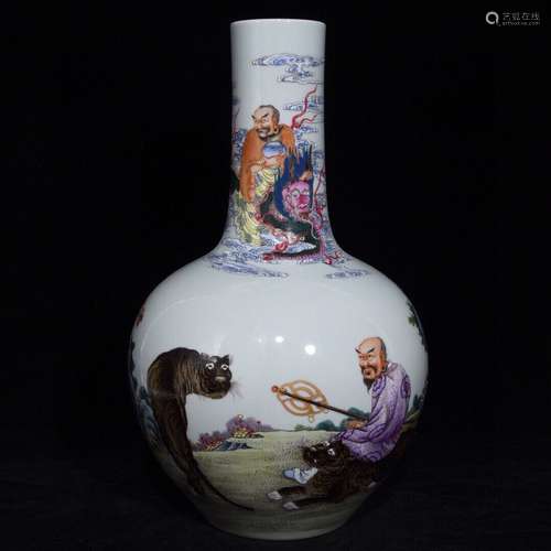 A Chinese Porcelain Famille Rose Bottle Vase