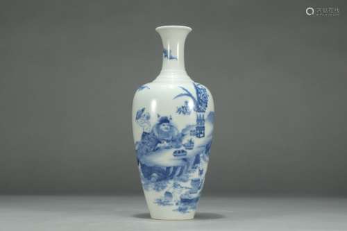 A Chinese Porcelain Blue&White Vase