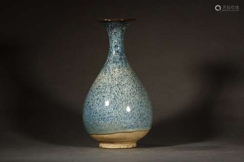 A Chinese Porcelain Jun Kiln Yuhuchunping Vase