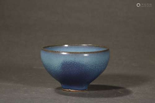 A Chinese Porcelain Jun Kiln Bowl