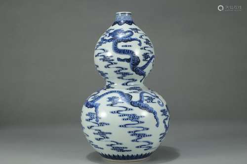 A Chinese Porcelain Blue&White Gourd Vase