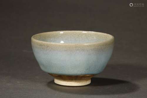 A Chinese Porcelain Jun Kiln Tea Bowl