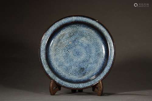 A Chinese Porcelain Jun Kiln Plate