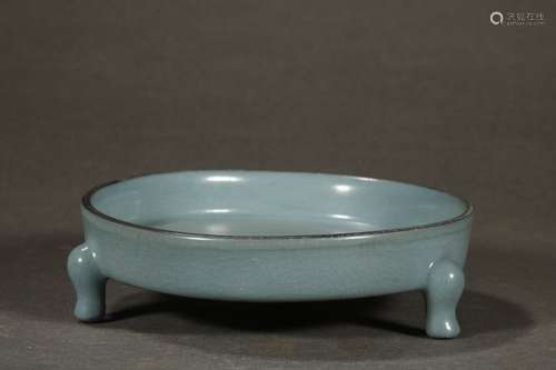 A Chinese Porcelain Ru Kiln Brush Washer