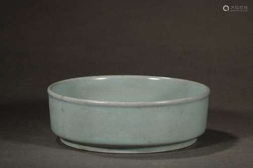 A Chinese Porcelain Ru Kiln Brush Washer