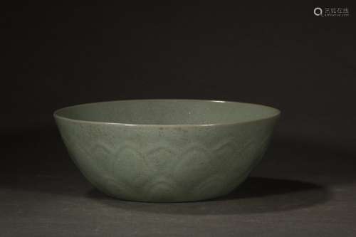 A Chinese Porcelain Ru Kiln Bowl