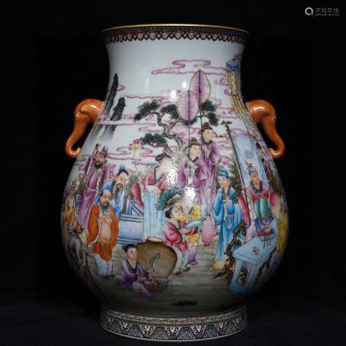 A Chinese Porcelain Famille Rose Zun Vase