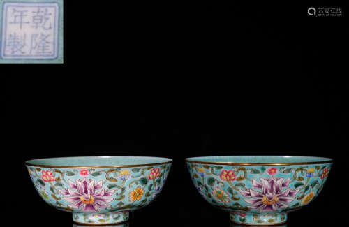 PAIR OF ENAMELED GLAZE BOWL PAINTED WITH FLOWER